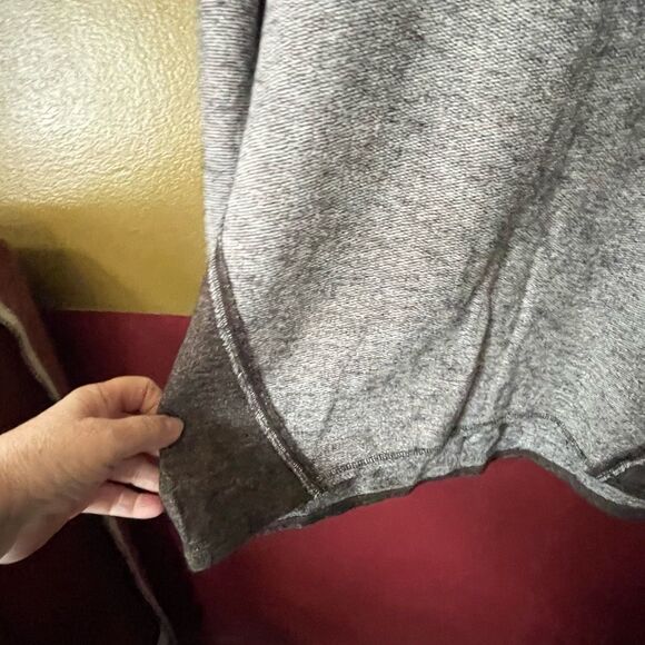 Kuhl size Xl Lea Cowl neck pullover. - Picture 4 of 8